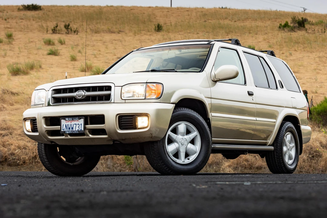 2001 Nissan Pathfinder 2nd Gen - Image 12 of 31