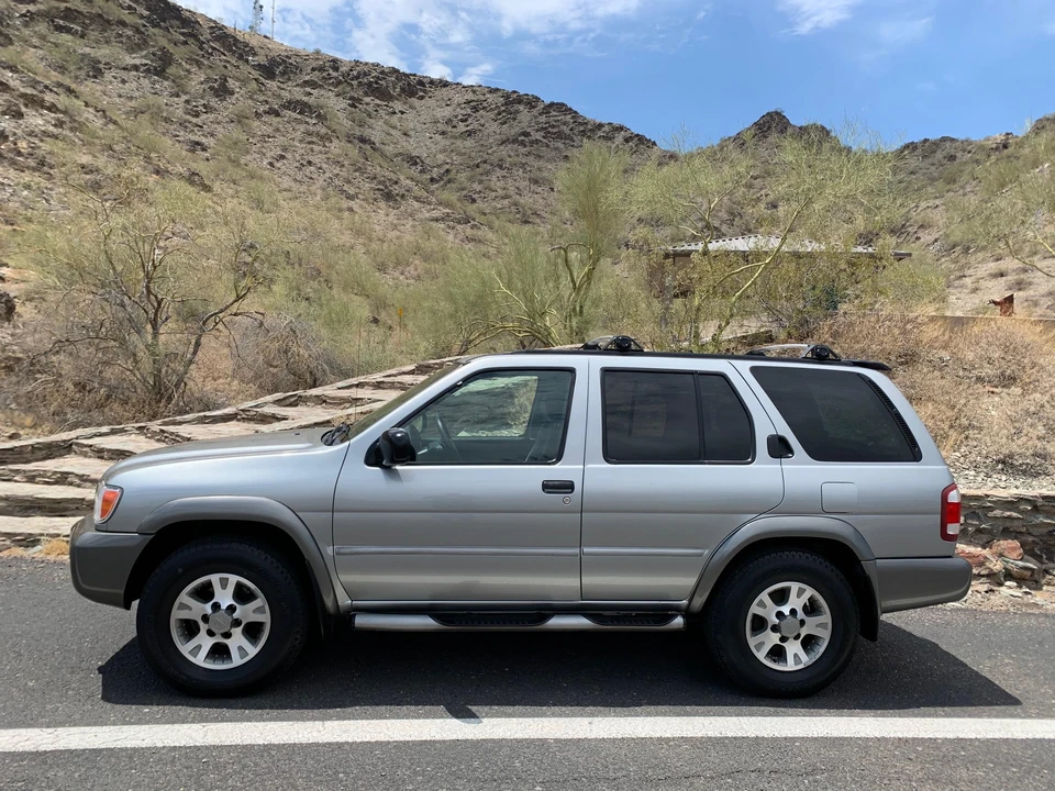 2001 Nissan Pathfinder 2nd Gen - Image 9 of 31