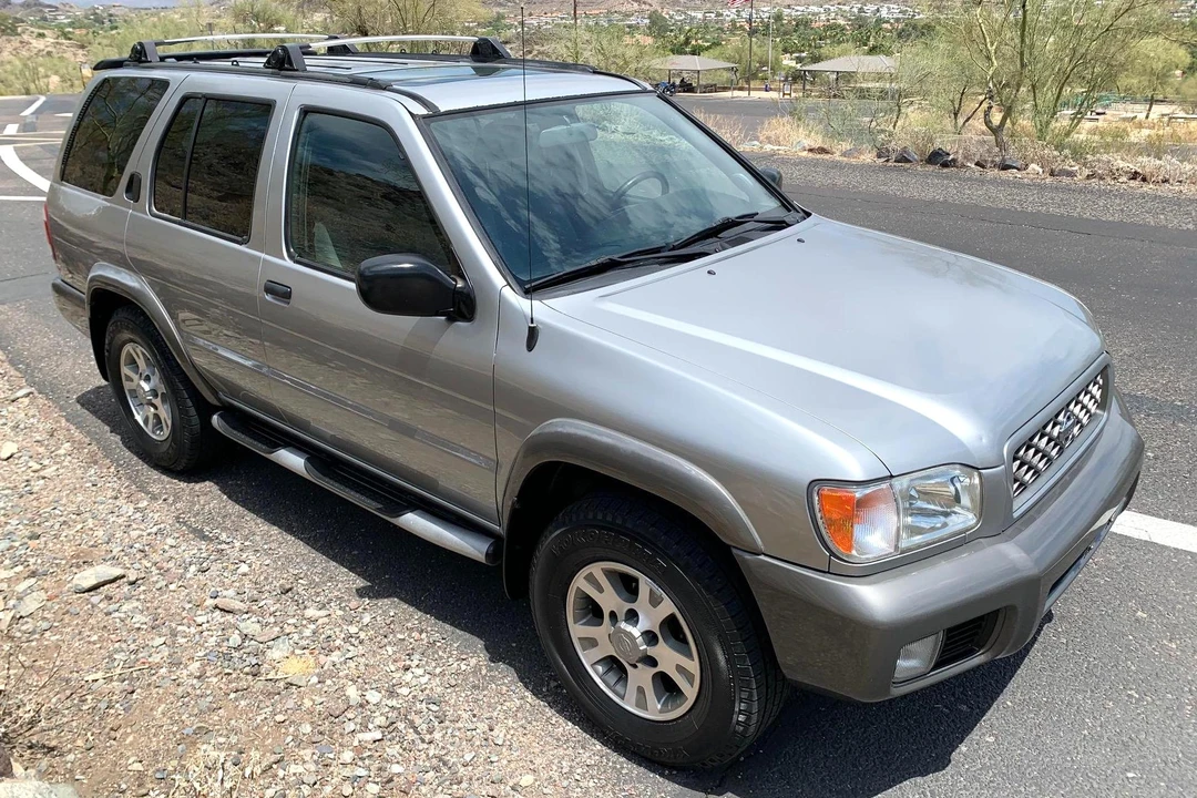2001 Nissan Pathfinder 2nd Gen - Image 3 of 31