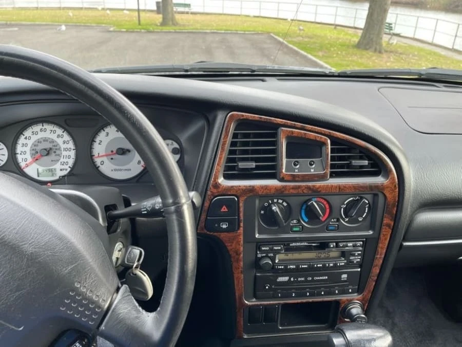 2001 Nissan Pathfinder 2nd Gen - Image 8 of 14