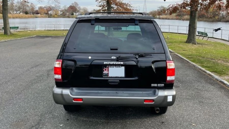 2001 Nissan Pathfinder 2nd Gen - Image 13 of 14