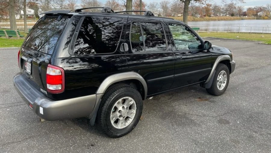 2001 Nissan Pathfinder 2nd Gen - Image 14 of 14