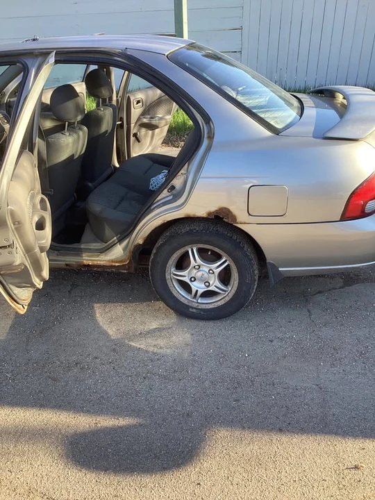 2001 Nissan Sentra 5th Gen - Image 8 of 10