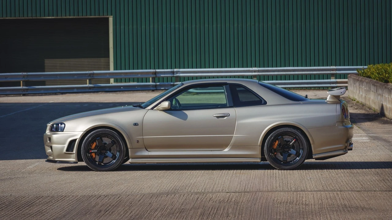 2001 Nissan R34 Skyline GT-R 10th Gen - Image 14 of 31