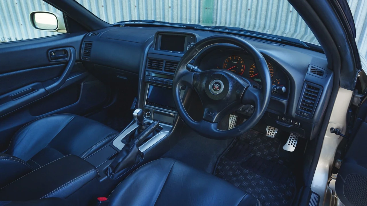 2001 Nissan R34 Skyline GT-R 10th Gen - Image 6 of 31
