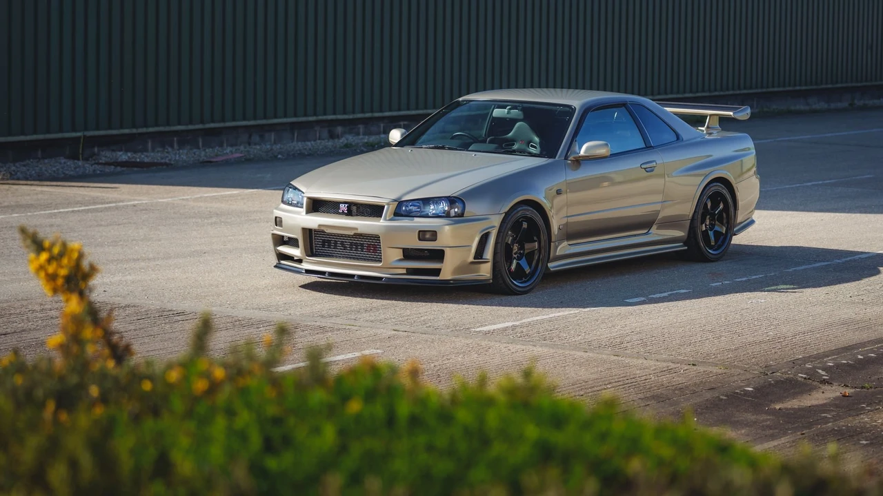 2001 Nissan R34 Skyline GT-R 10th Gen - Image 13 of 31
