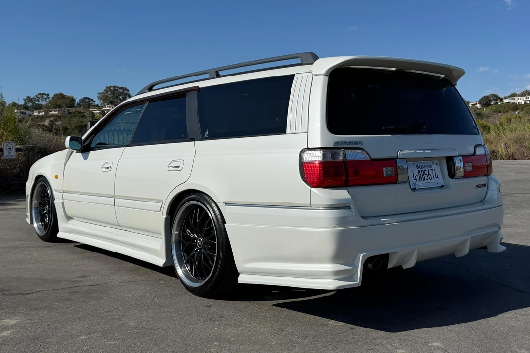 2001 Nissan Stagea 1st Gen - Image 4 of 31