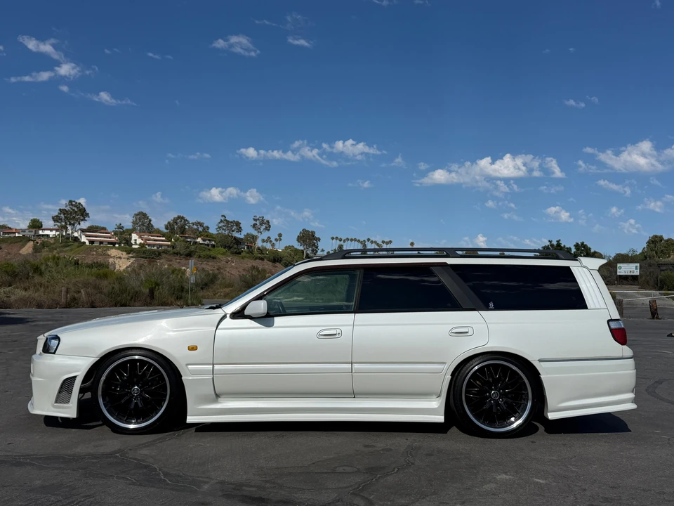 2001 Nissan Stagea 1st Gen - Image 6 of 31