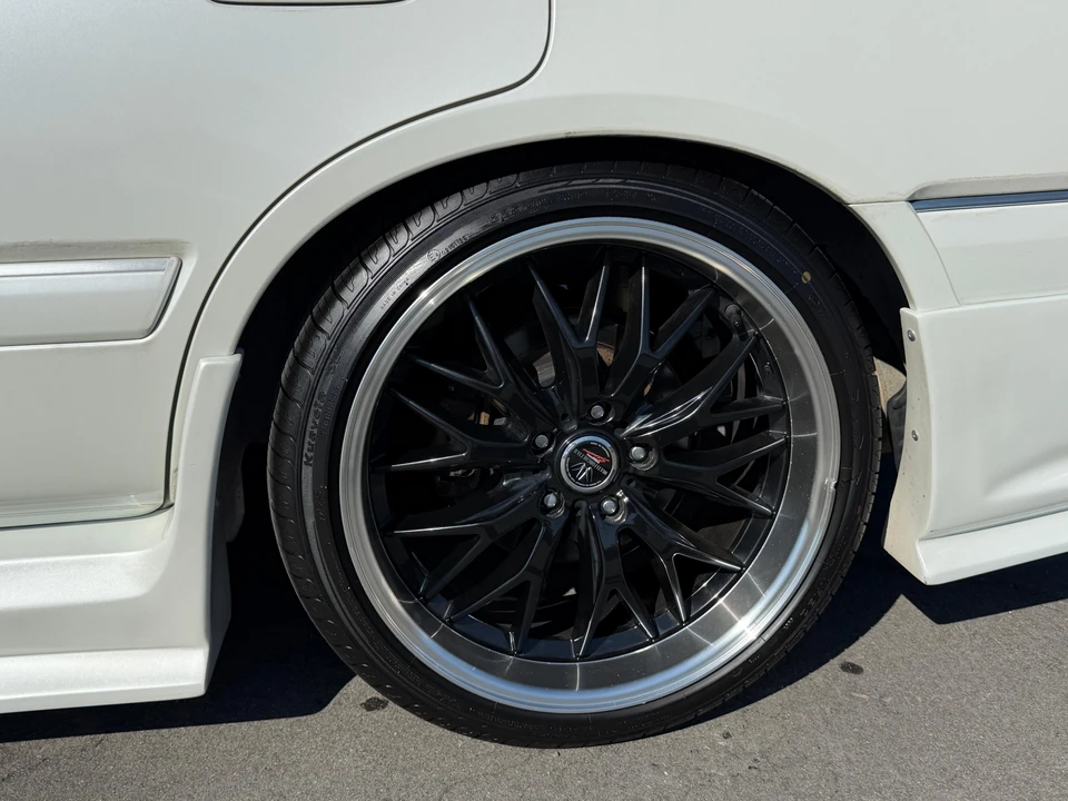 2001 Nissan Stagea 1st Gen - Image 13 of 31