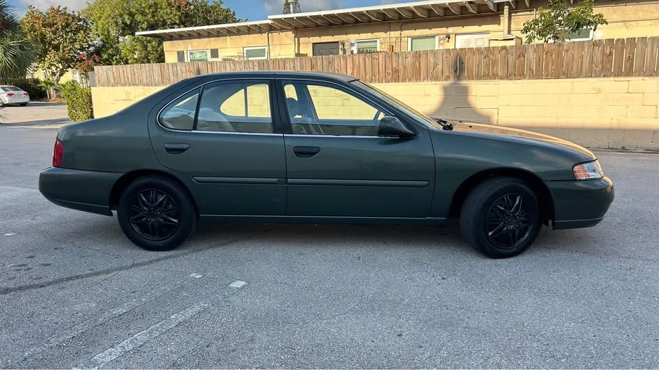 2001 Nissan Altima 2nd Gen - Image 3 of 8