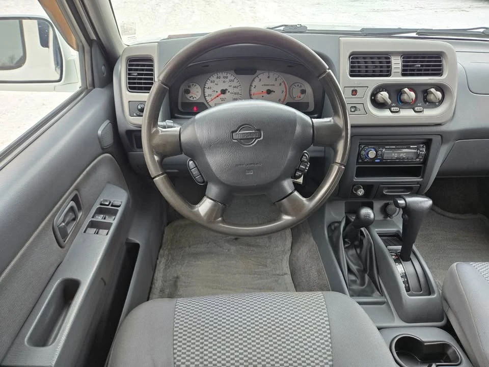 2001 Nissan Frontier 1st Gen - Image 18 of 20