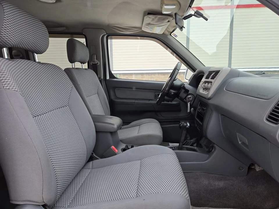 2001 Nissan Frontier 1st Gen - Image 20 of 20