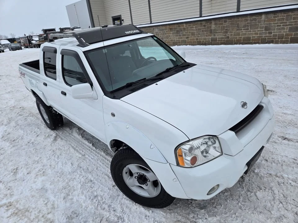 2001 Nissan Frontier 1st Gen - Image 10 of 20