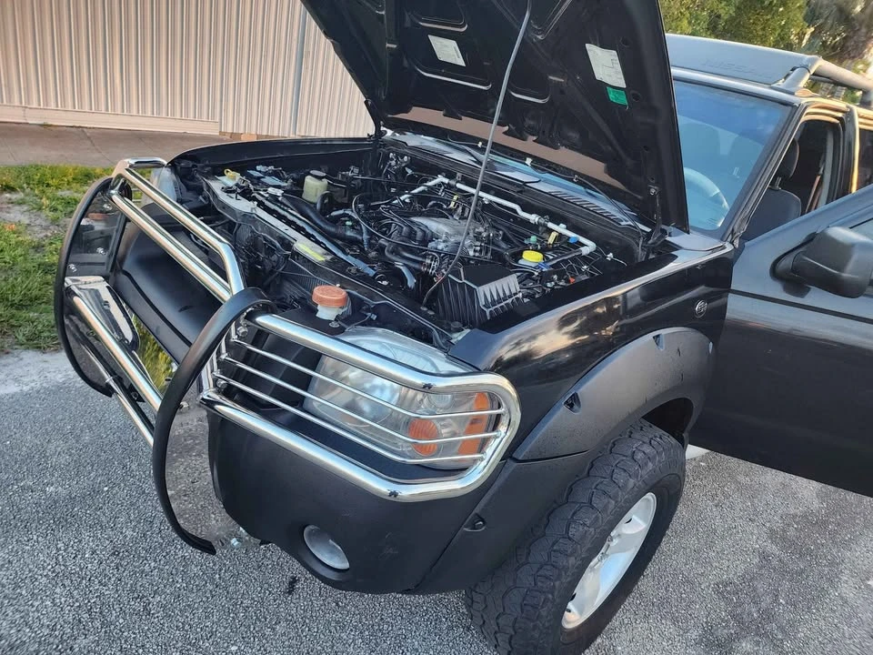 2001 Nissan Frontier 1st Gen - Image 16 of 20