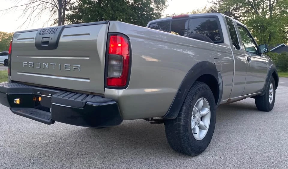 2001 Nissan Frontier 1st Gen - Image 3 of 20