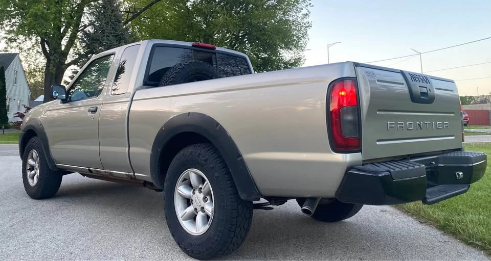 2001 Nissan Frontier 1st Gen - Image 4 of 20