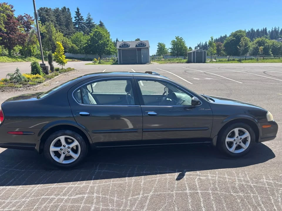 2001 Nissan Maxima 5th Gen - Image 6 of 10