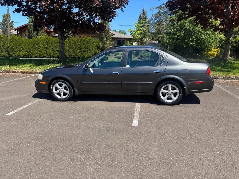 2001 Nissan Maxima 5th Gen - Image 3 of 10