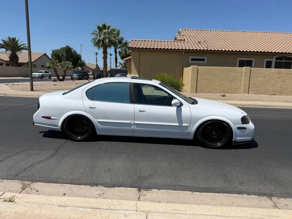 2001 Nissan Maxima 5th Gen - Image 4 of 18