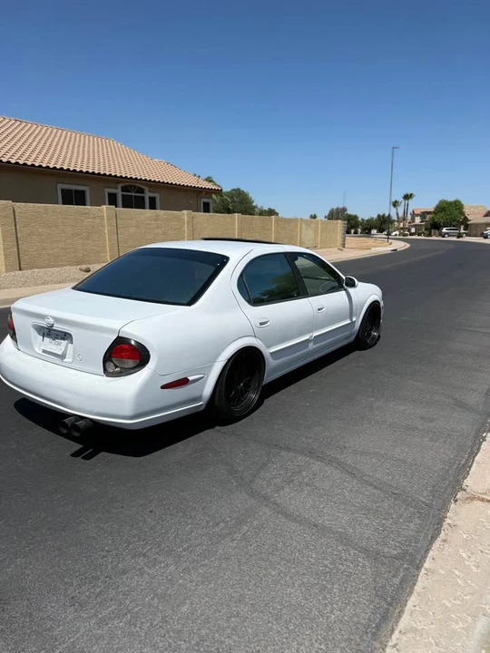 2001 Nissan Maxima 5th Gen - Image 5 of 18