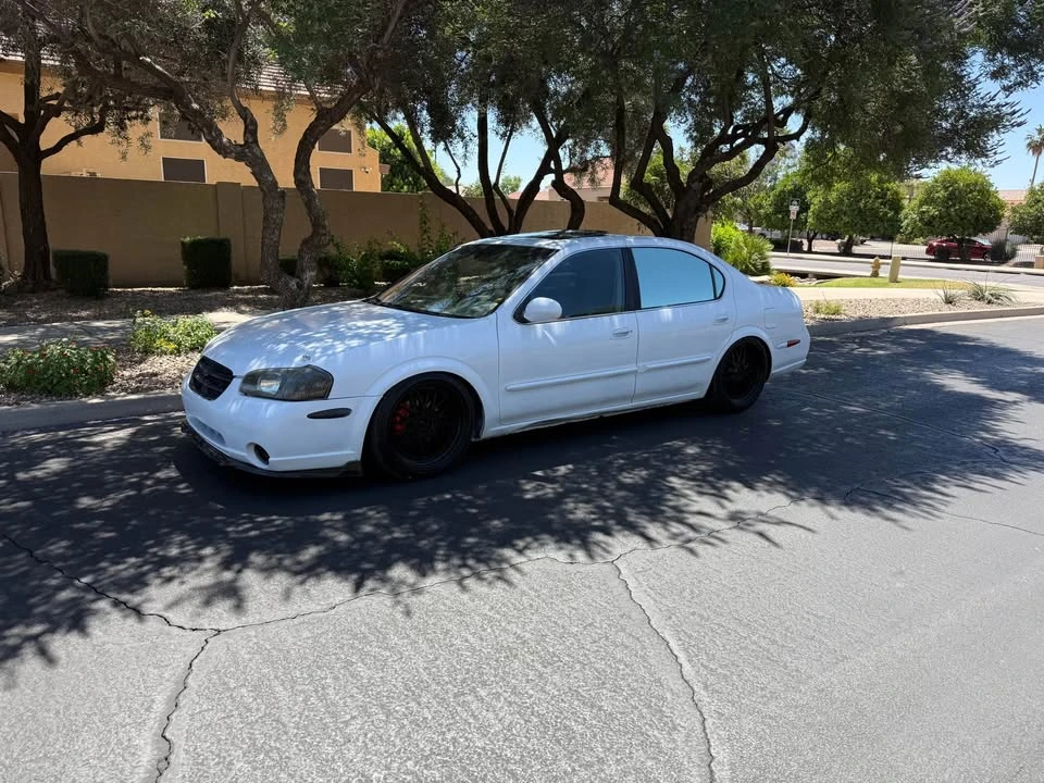 2001 Nissan Maxima 5th Gen - Image 3 of 18