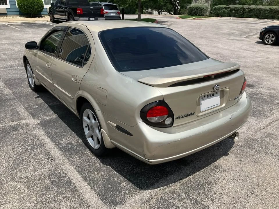 2001 Nissan Maxima 5th Gen - Image 3 of 13