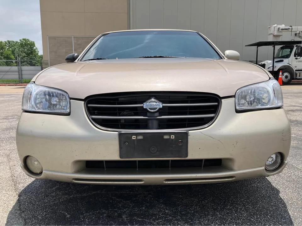 2001 Nissan Maxima 5th Gen - Image 12 of 13