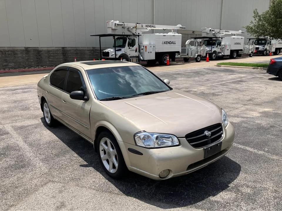 2001 Nissan Maxima 5th Gen - Image 3 of 14
