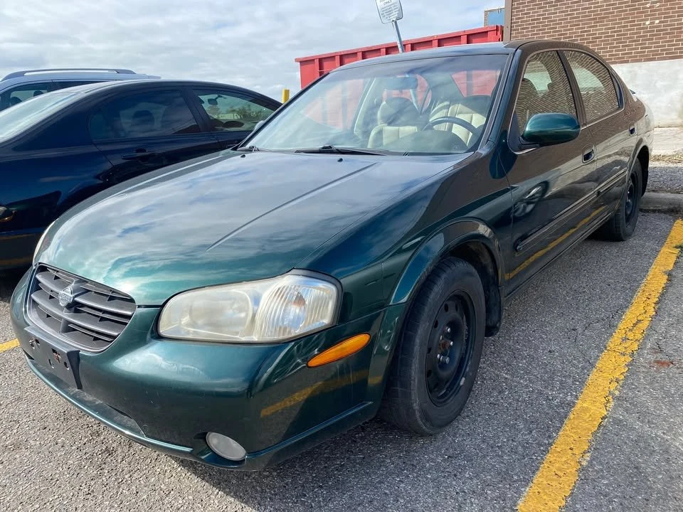 2001 Nissan Maxima 5th Gen - Image 2 of 7