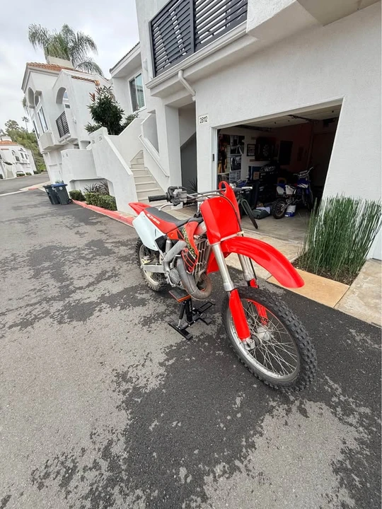 2001 Honda CR - Image 4 of 6