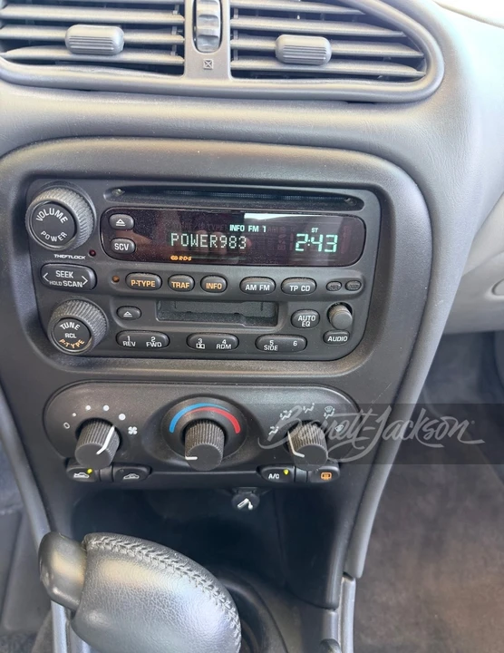 2001 Oldsmobile Alero - Image 10 of 14
