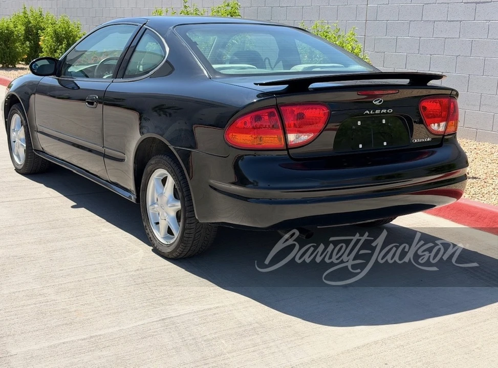 2001 Oldsmobile Alero - Image 12 of 14