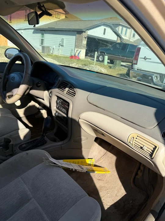 2001 Oldsmobile - Image 6 of 7