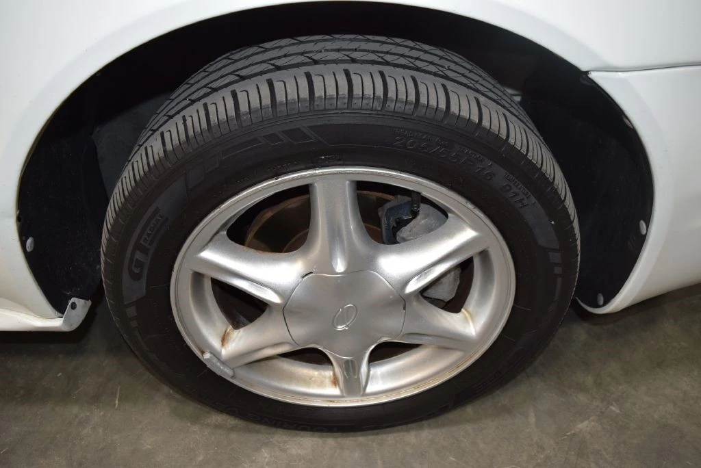 2001 Oldsmobile Alero - Image 10 of 12