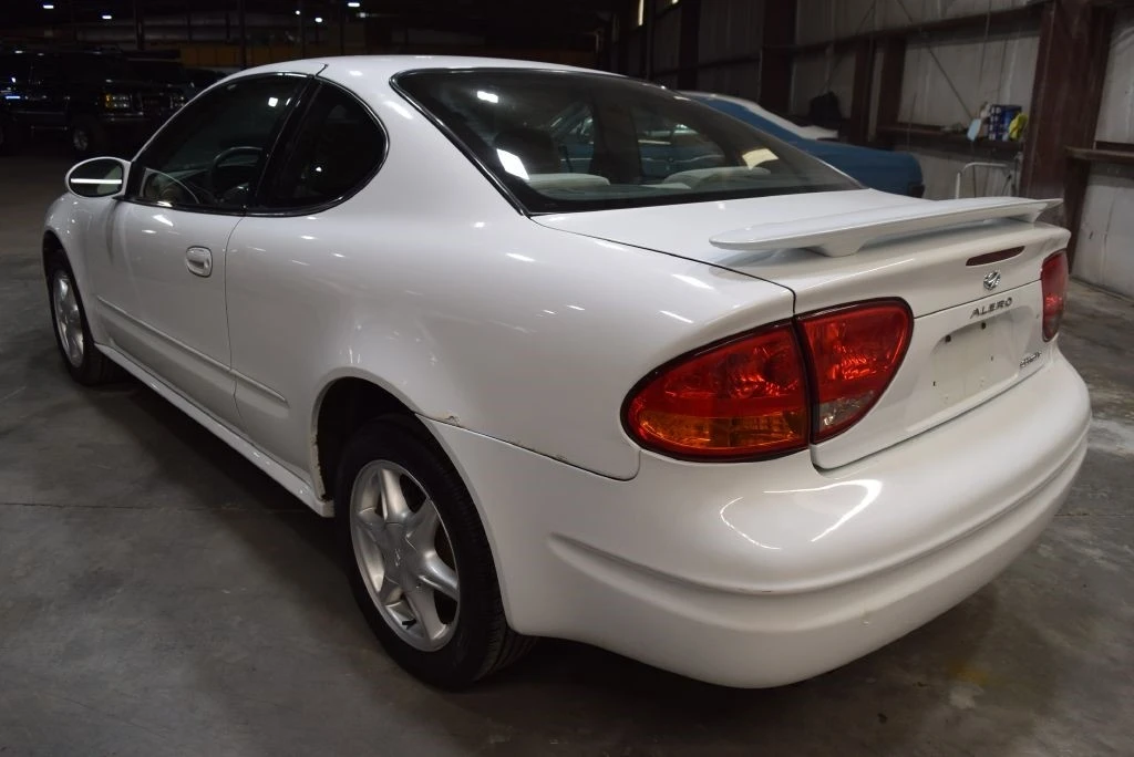2001 Oldsmobile Alero - Image 5 of 12
