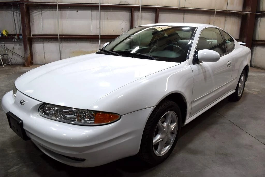 2001 Oldsmobile Alero - Image 3 of 12