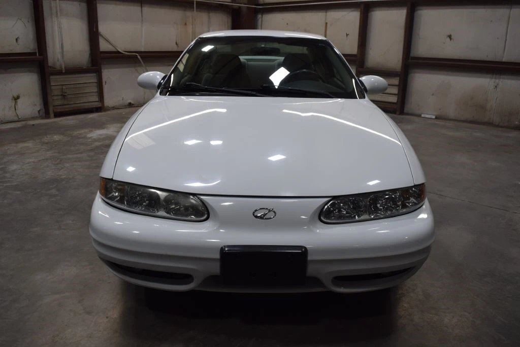 2001 Oldsmobile Alero - Image 2 of 12