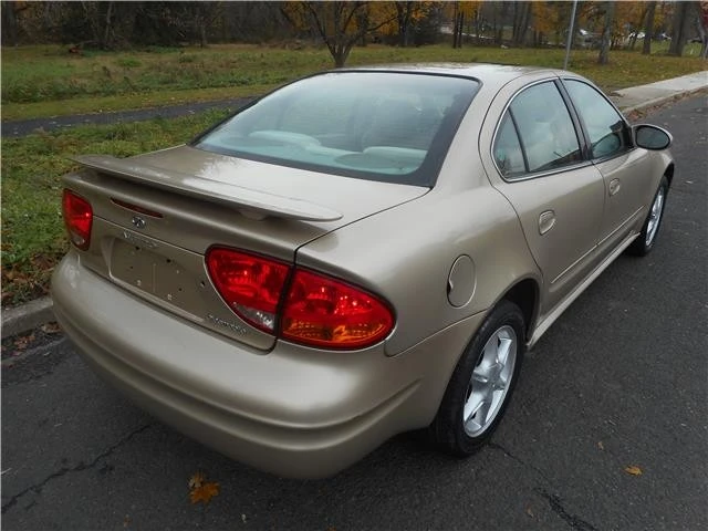 2001 Oldsmobile Alero - Image 3 of 12
