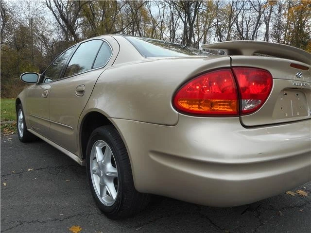 2001 Oldsmobile Alero - Image 6 of 12