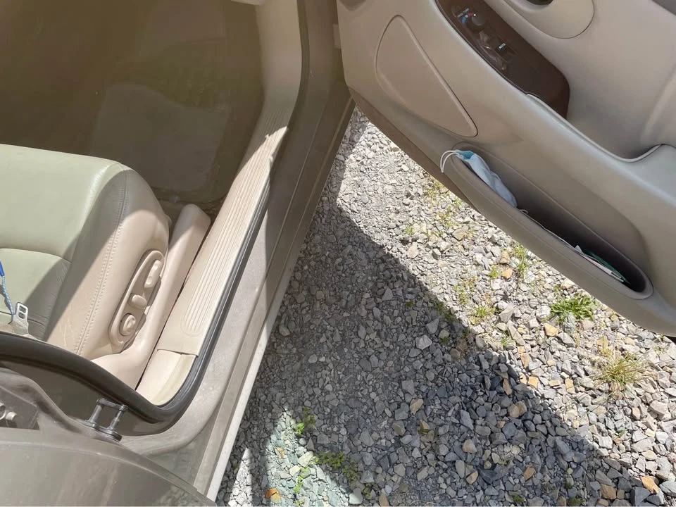 2001 Oldsmobile Aurora - Image 15 of 19