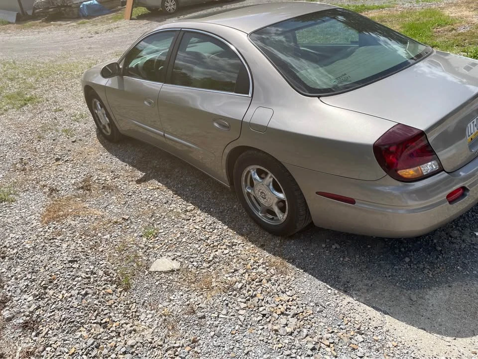 2001 Oldsmobile Aurora - Image 8 of 19