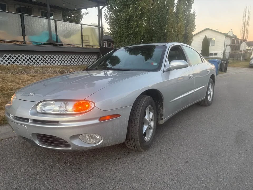 2001 Oldsmobile Aurora - Image 3 of 15