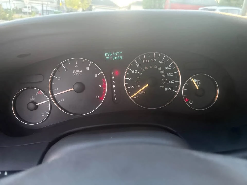 2001 Oldsmobile Aurora - Image 10 of 15