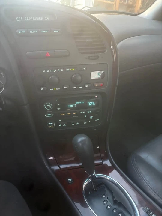 2001 Oldsmobile Aurora - Image 11 of 15