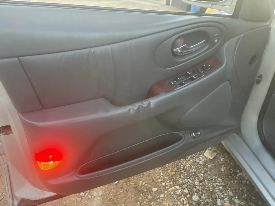 2001 Oldsmobile Aurora - Image 13 of 15