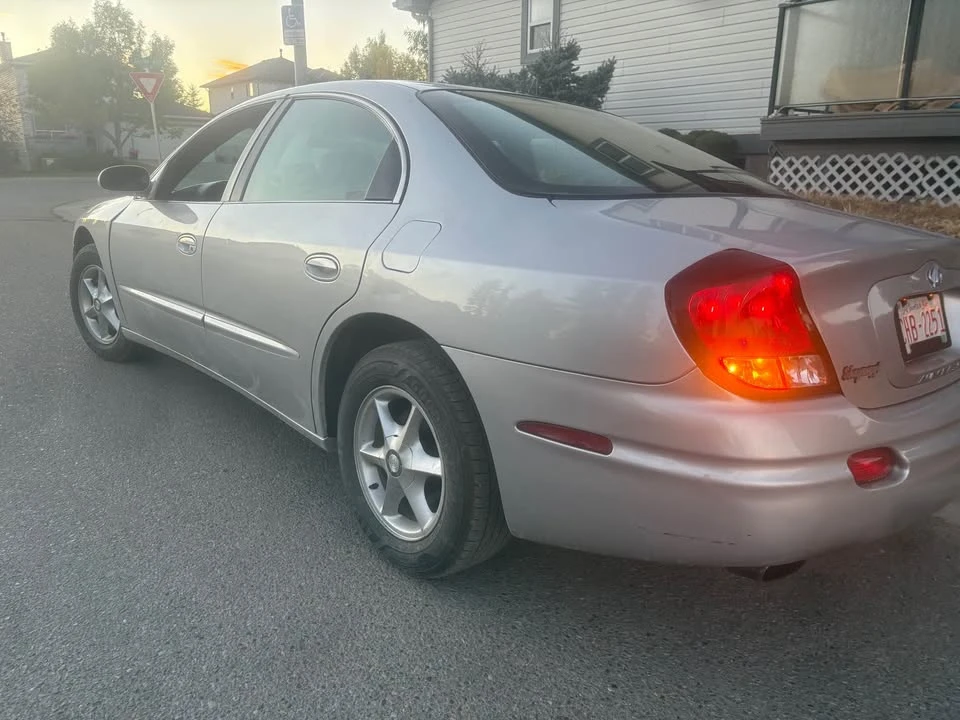 2001 Oldsmobile Aurora - Image 5 of 15