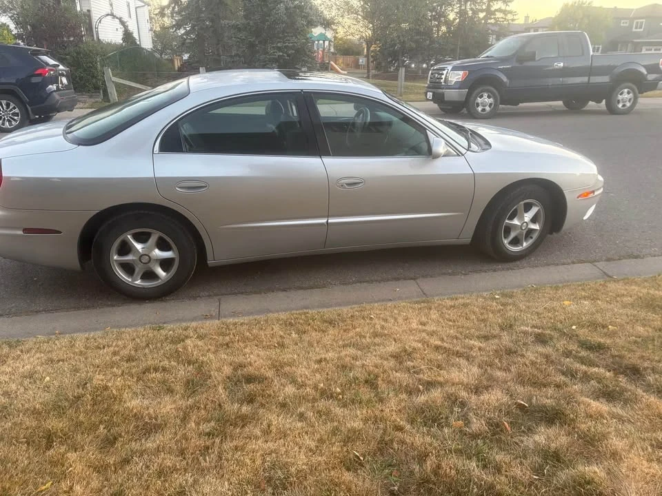 2001 Oldsmobile Aurora - Image 9 of 15