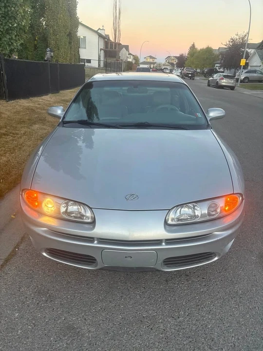2001 Oldsmobile Aurora - Image 2 of 15