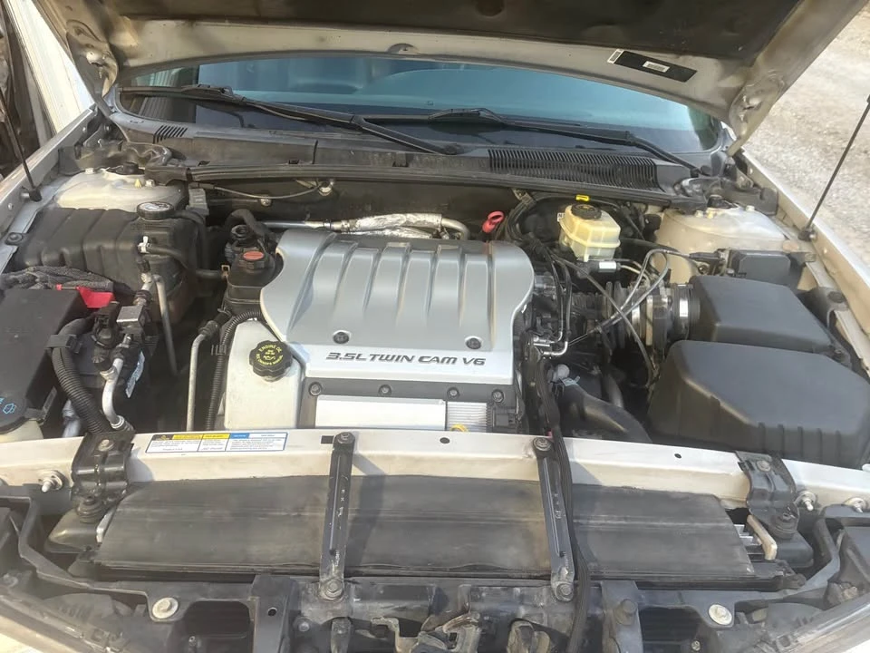 2001 Oldsmobile Aurora - Image 15 of 15
