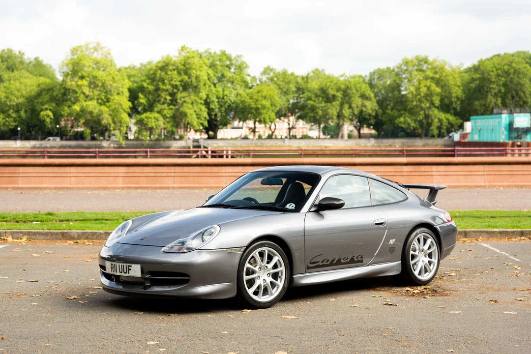 2001 Porsche 996 Carrera - Image 10 of 31